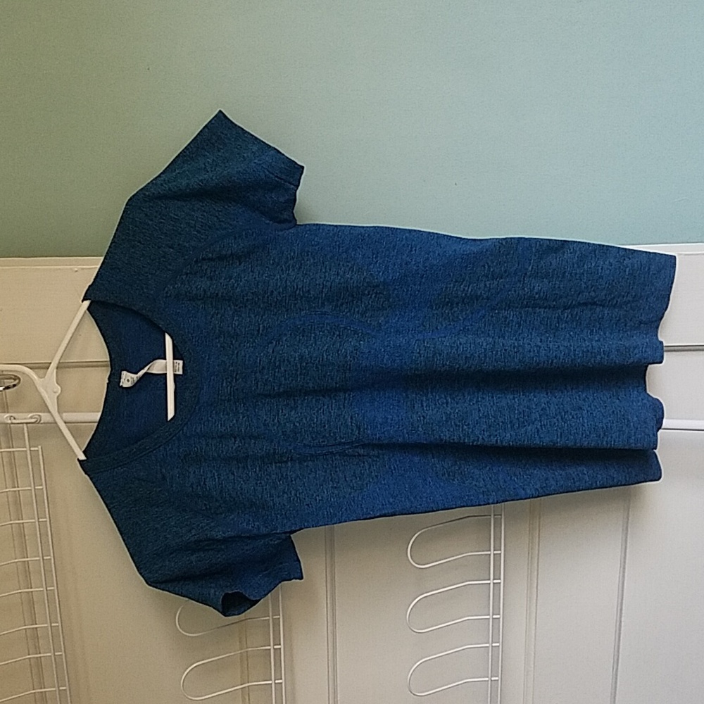 Lululemon Athletica Swiftly Tech Short Sleeve Crew Neck Shirt